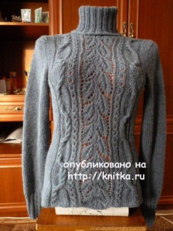Женский свитер спицами. Работа Марины Ефименко